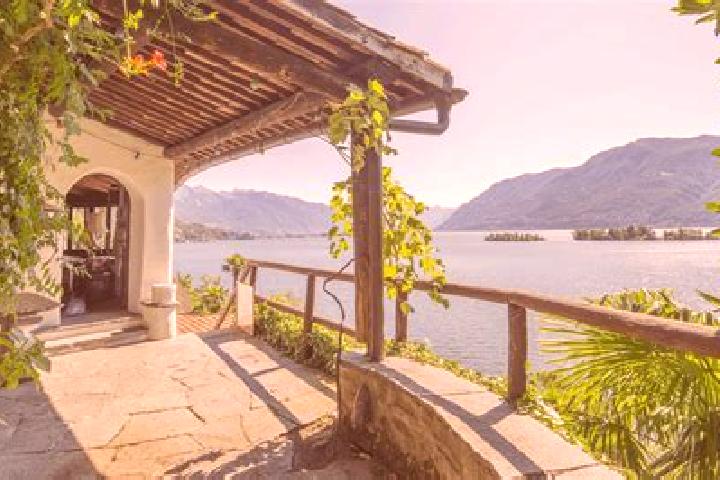 Escorts Ronco sopra Ascona, Switzerland — Local Companions