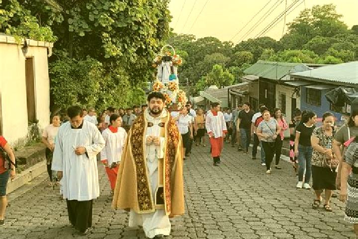 Escorts Rosario de Mora, El Salvador — Local Companions