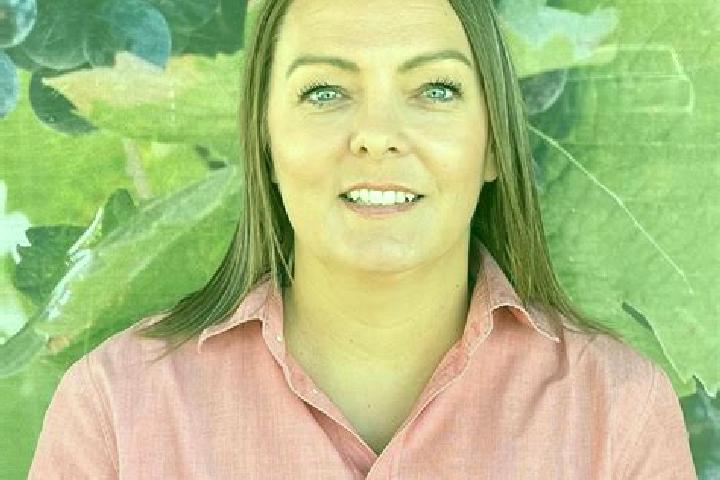 Escorts Roseworthy, Australia — Local Companions