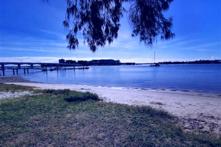 Escorts Runaway Bay, Australia — Local Companions