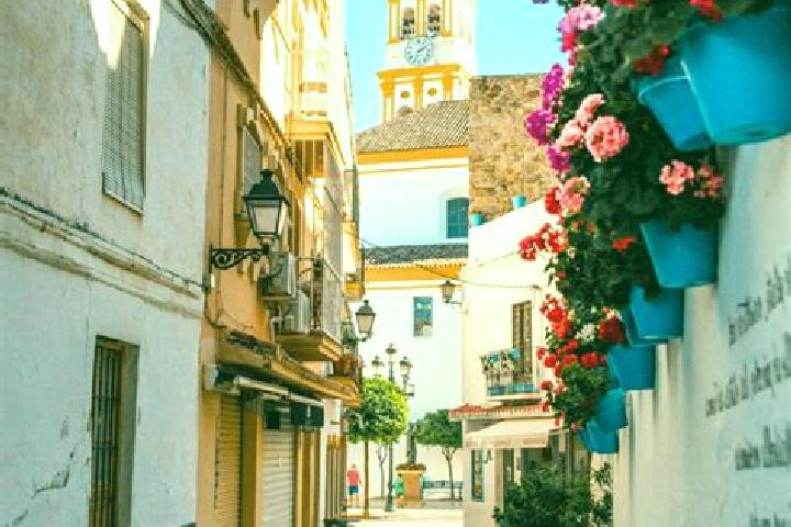 Escorts Rute, Spain — Local Companions