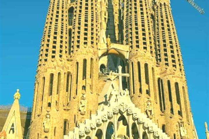 Escorts Sagrada Familia, Brazil — Local Companions