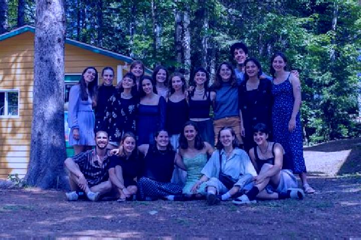 Escorts Saint-Bernard-de-l Ile-aux-Coudres, Canada — Local Companions