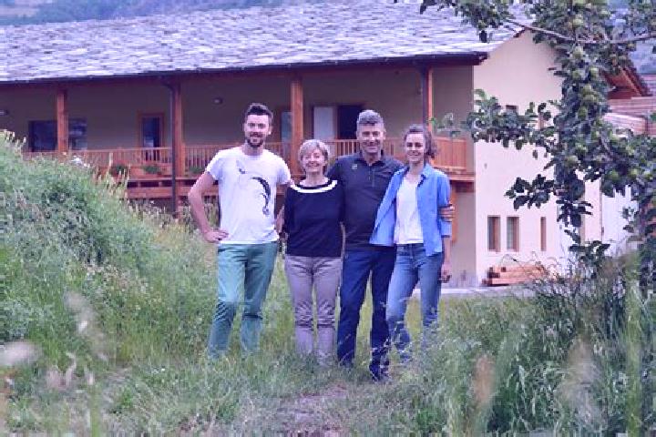 Escorts Saint-Oyen, Italy — Local Companions
