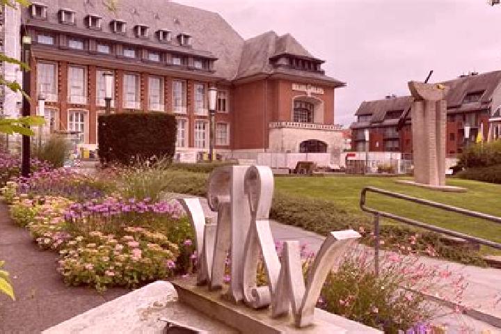 Escorts Saint-Pierre, Belgium — Local Companions