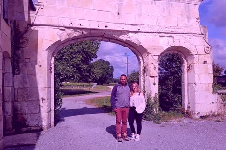Escorts Saint-Sulpice-de-Cognac, France — Local Companions