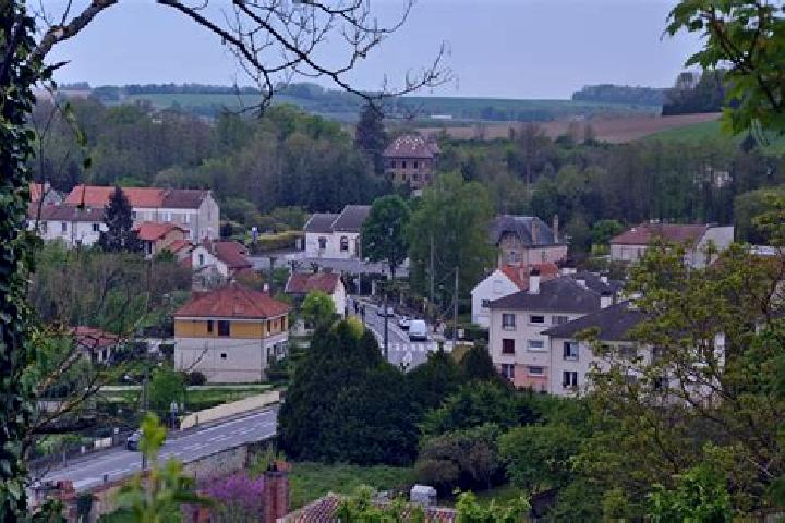 Escorts Sainte-Menehould, France — Local Companions