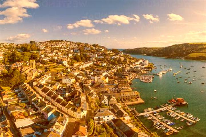Escorts Salcombe, United Kingdom — Local Companions