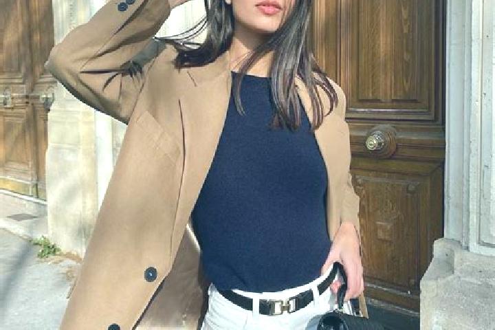 Escorts Salome, France — Local Companions
