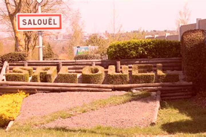 Escorts Salouel, France — Local Companions