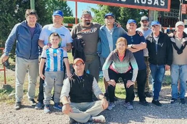 Escorts Salto de las Rosas, Argentina — Local Companions