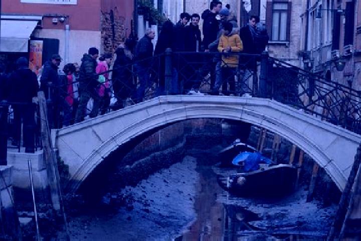 Escorts Samatzai, Italy — Local Companions