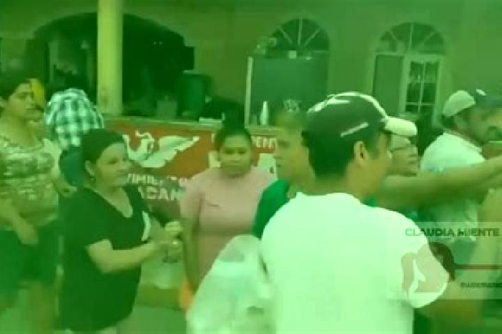 Escorts San Felix Almazan, Mexico — Local Companions