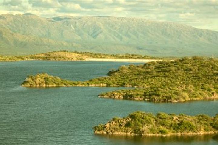 Escorts San Francisco del Monte de Oro, Argentina — Local Companions