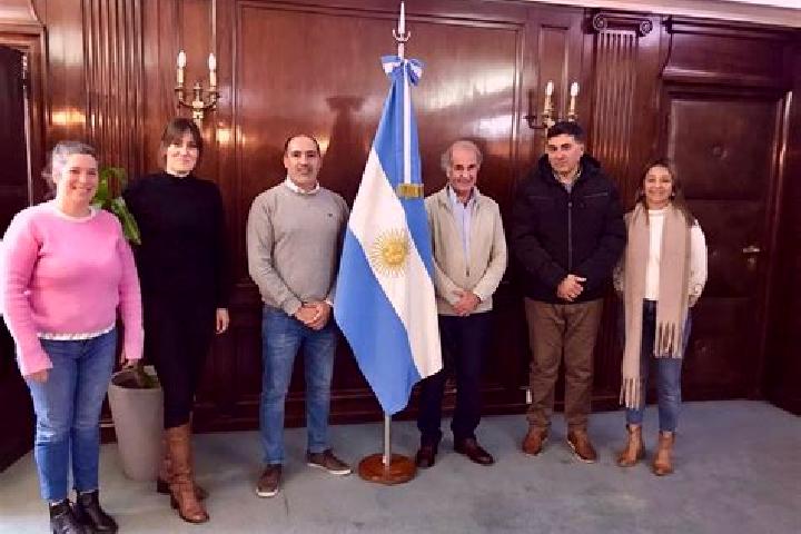Escorts San Gustavo, Argentina — Local Companions
