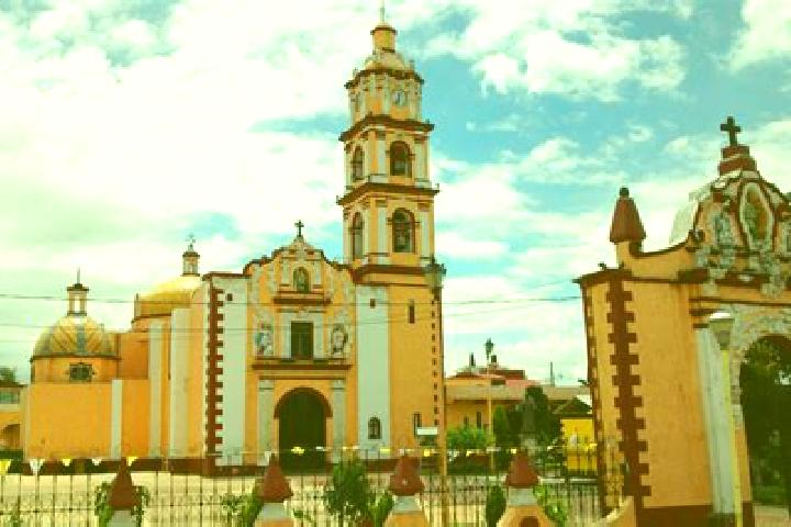 Escorts San Miguel Papaxtla, Mexico — Local Companions