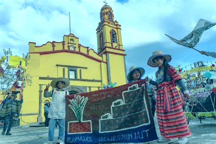 Escorts San Pedro Huitzizilapan, Mexico — Local Companions