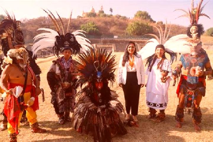 Escorts San Pedro Zacachimalpa, Mexico — Local Companions