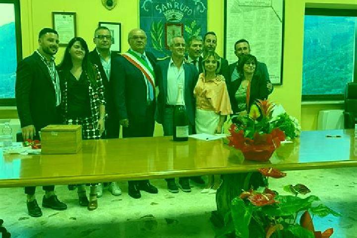 Escorts San Rufo, Italy — Local Companions