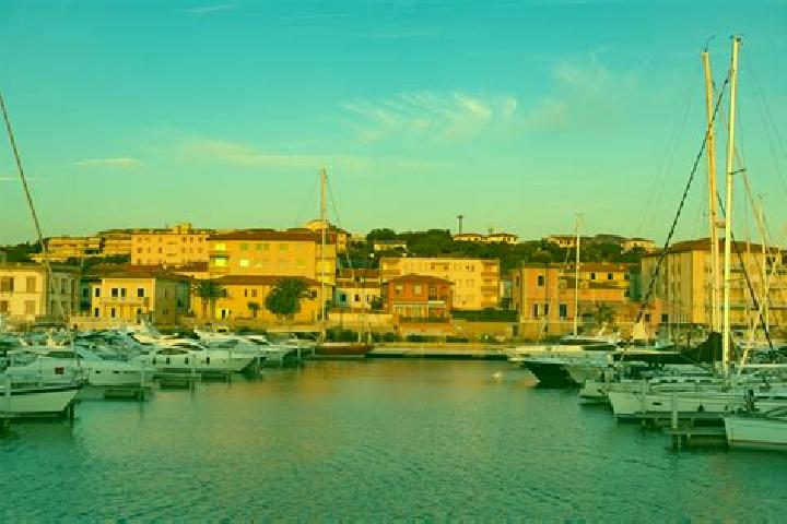 Escorts San Vincenzo, Italy — Local Companions