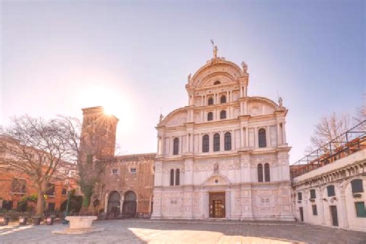 Escorts San Zaccaria, Italy — Local Companions