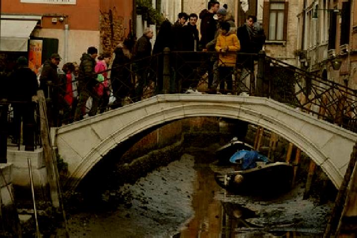 Escorts Sandetole, Italy — Local Companions