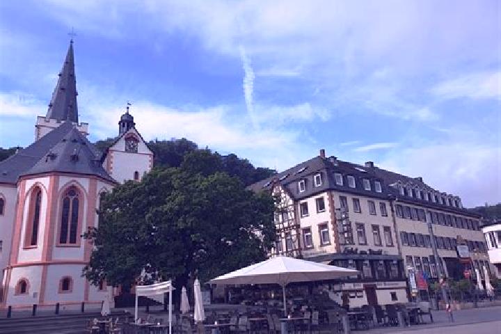 Escorts Sankt Goar, Germany — Local Companions