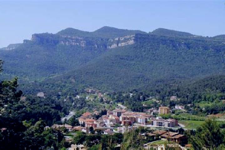 Escorts Sant Marti de Centelles, Spain — Local Companions