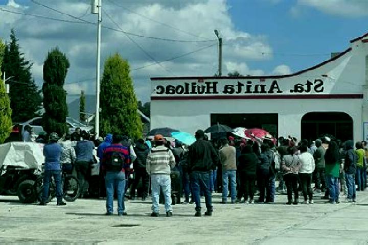 Escorts Santa Anita Huiloac, Mexico — Local Companions