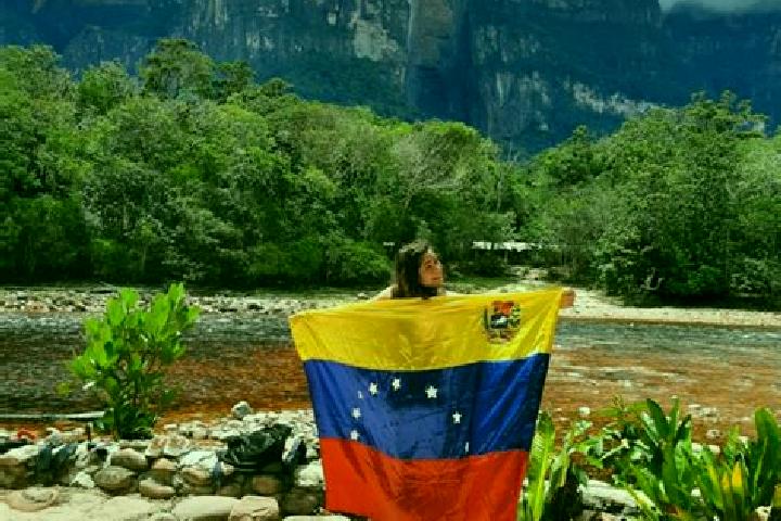 Escorts Santa Apolonia, Venezuela — Local Companions