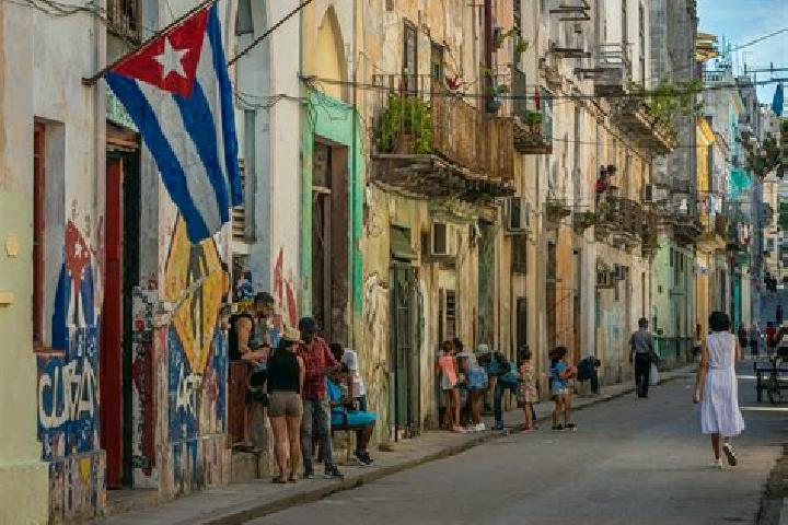 Escorts Santa Lucia, Cuba — Local Companions
