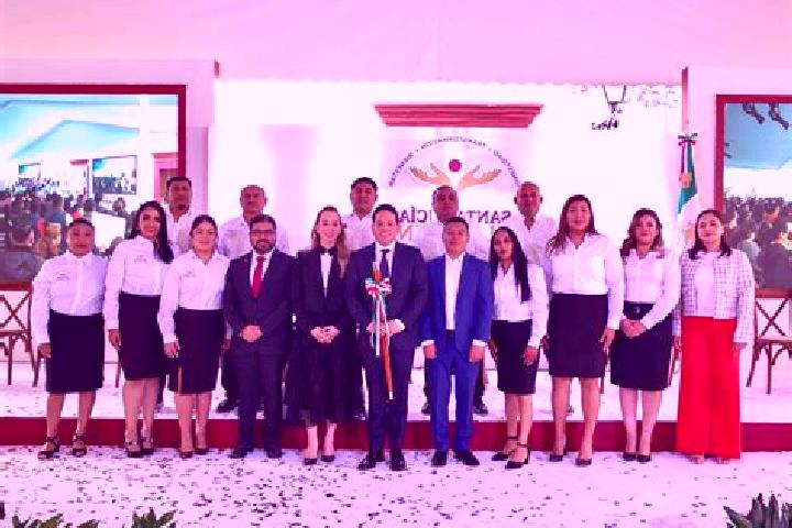Escorts Santa Maria Chicometepec, Mexico — Local Companions