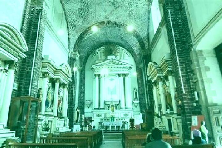 Escorts Santa Maria Ilucan, Mexico — Local Companions