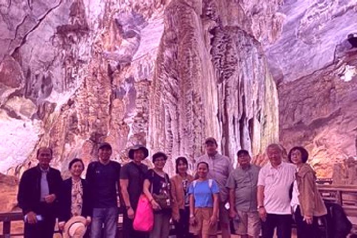 Escorts Santa Maria las Cuevas, Mexico — Local Companions