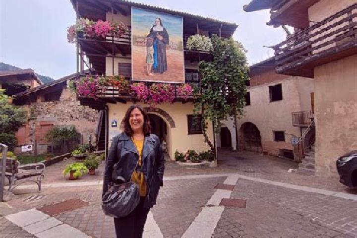 Escorts Santa Paolina, Italy — Local Companions
