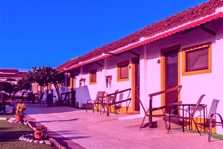 Escorts Santo Antonio da Charneca, Portugal — Local Companions