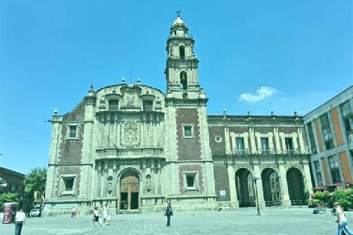 Escorts Santo Domingo, Mexico — Local Companions