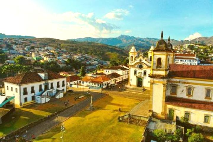 Escorts Sao Roque de Minas, Brazil — Local Companions