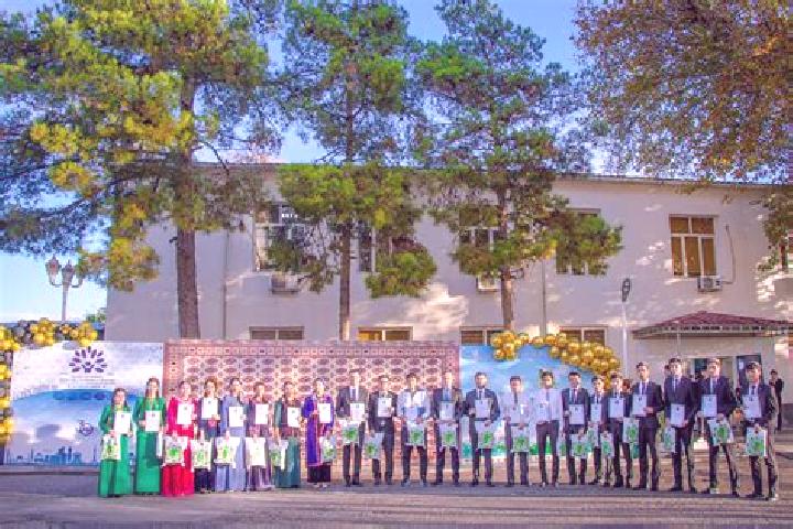 Escorts Saparmurat Turkmenbashy, Turkmenistan — Local Companions