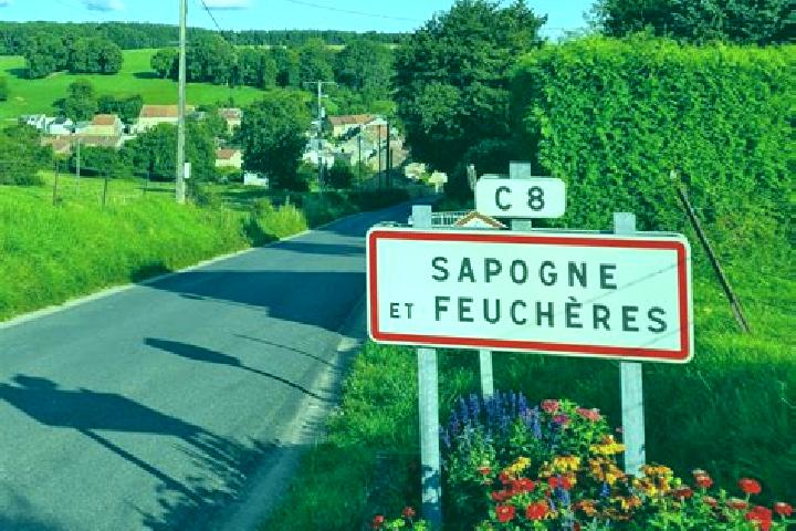 Escorts Sapogne-et-Feucheres, France — Local Companions