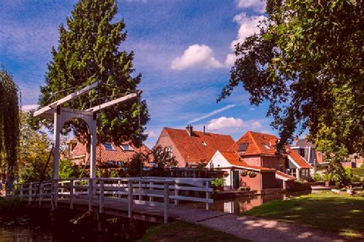 Escorts Sappemeer, Netherlands — Local Companions