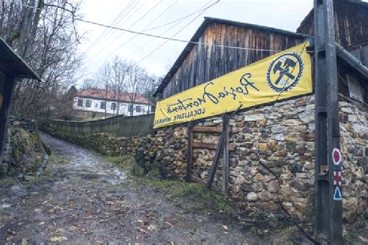Escorts Sasca Montana, Romania — Local Companions