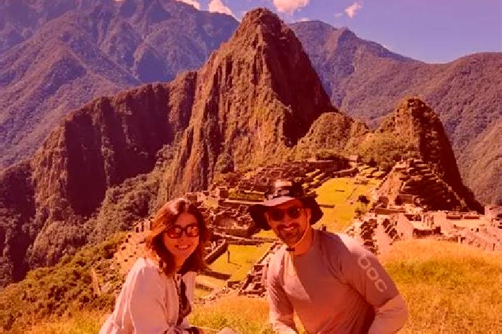 Escorts Saylla, Peru — Local Companions