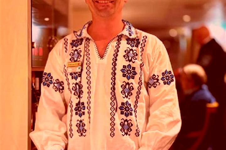 Escorts Scheiu de Jos, Romania — Local Companions