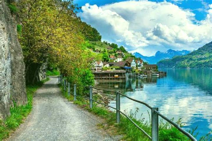 Escorts Schmerikon, Switzerland — Local Companions