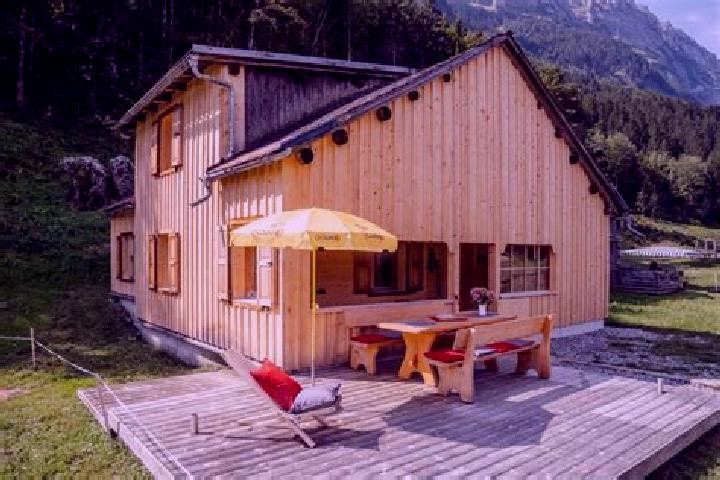 Escorts Schnepfau, Austria — Local Companions
