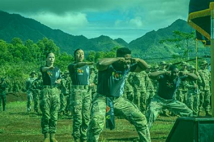 Escorts Schofield Barracks, United States — Local Companions