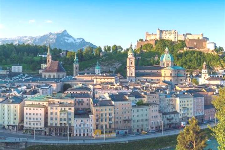 Escorts Schottwien, Austria — Local Companions