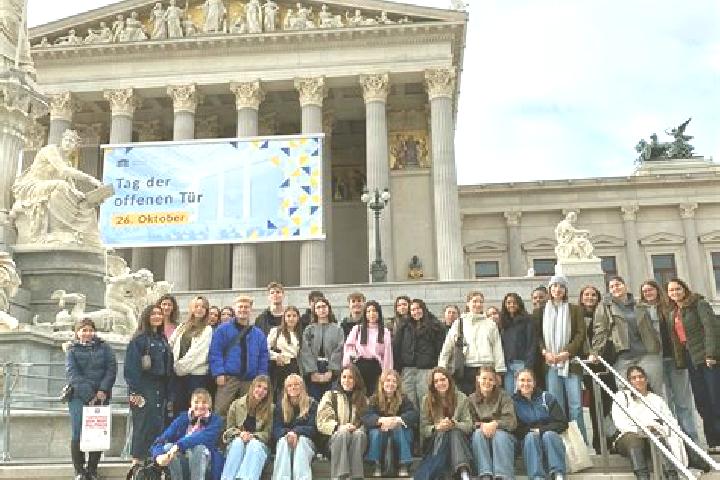 Escorts Schulen, Belgium — Local Companions