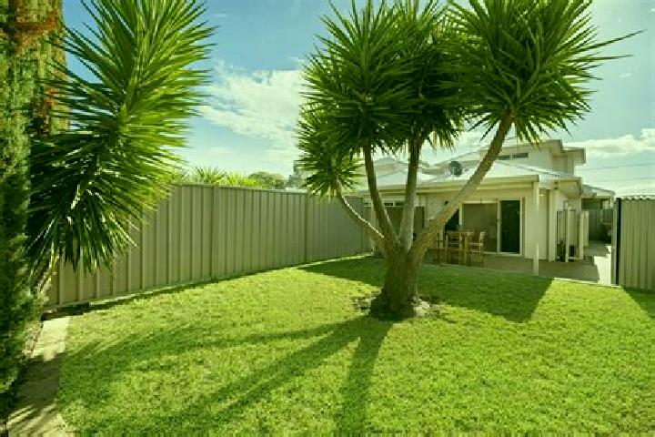 Escorts Seacombe Gardens, Australia — Local Companions
